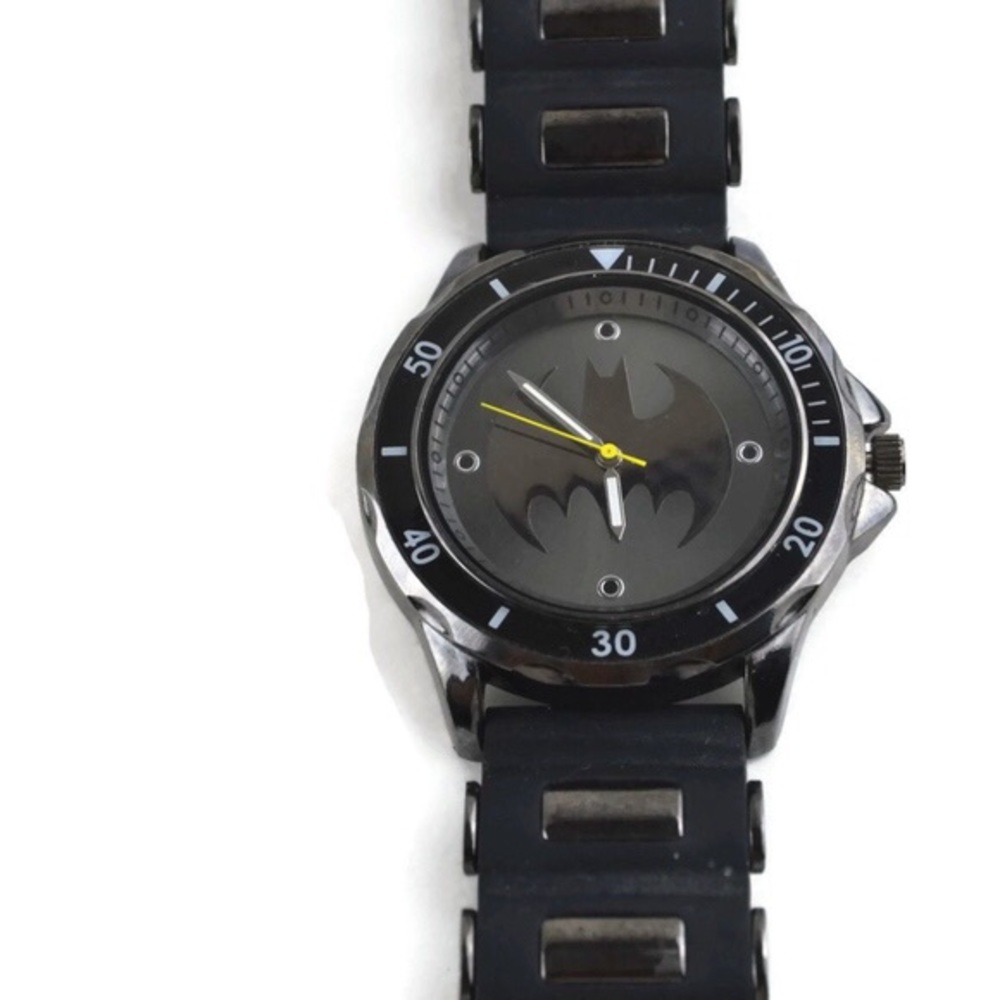 Batman: Bullet Black Band  Batman Symbol Accutime